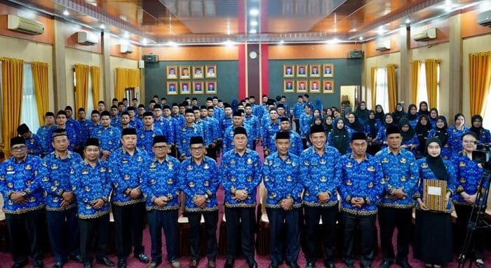 623_pns_kemenag_sumut_resmi_dilantik_kakanwil_tekankan_integritas_dan_larangan_pungli