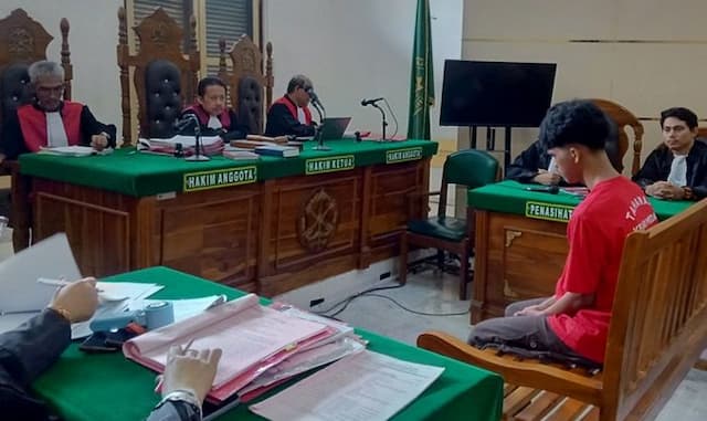 anggota_geng_motor_bunuh_pencari_pakan_babi_di_tembung_dituntut_20_tahun_penjara