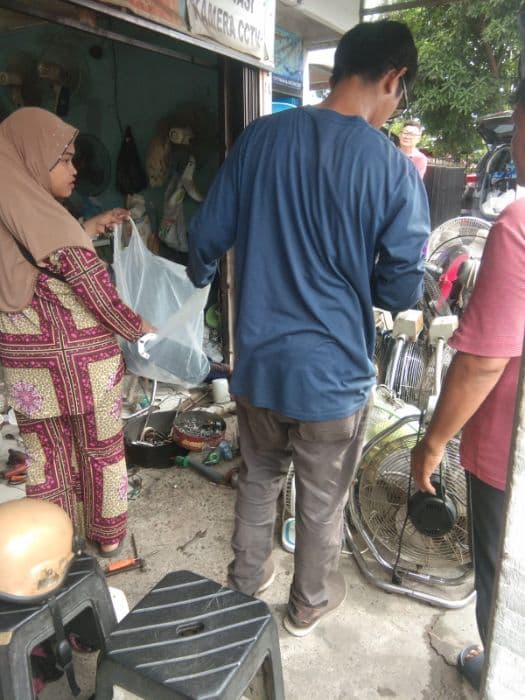 musim_panas_bawa_berkah_jasa_servis_kipas_angin_di_medan_kebanjiran_pelanggan