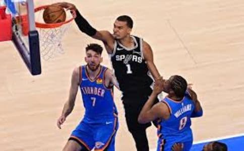 shai_gilgeousalexander_bangkit_thunder_kalahkan_spurs_122113_di_game_2_final_barat