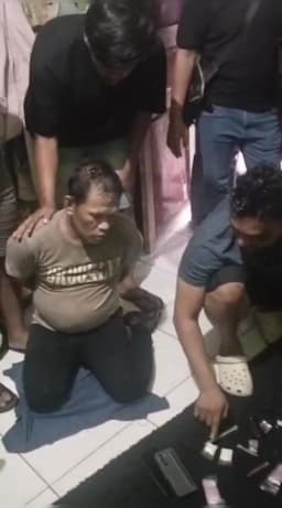 jual_sabu_ke_polisi_pengedar_di_pasar_merah_medan_diciduk