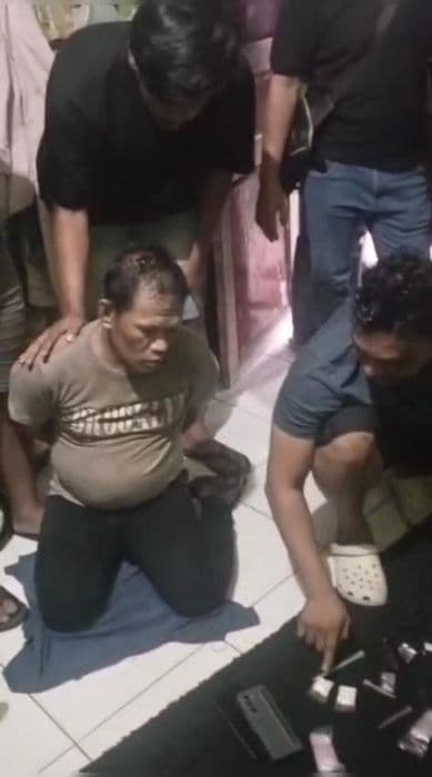 jual_sabu_ke_polisi_pengedar_di_pasar_merah_medan_diciduk