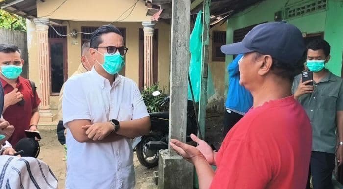 pemko_medan_salurkan_bantuan_kepada_korban_terdampak_kebakaran_pabrik_mainan_di_medan_johor_
