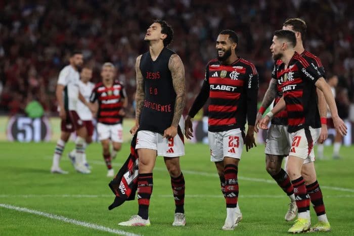 _flamengo_tundukkan_fluminense_10_di_flaflu_pedro_jadi_penentu_kemenangan