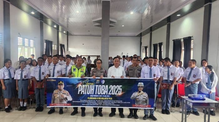 satlantas_polres_karo_ingatkan_melawan_arus_sama_dengan_melawan_keselamatan