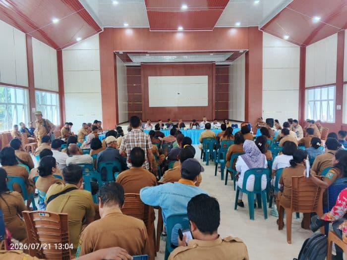 bpbd_simalungun_diminta_kirim_500_lembar_seng_untuk_korban_kebakaran_di_sidamanik