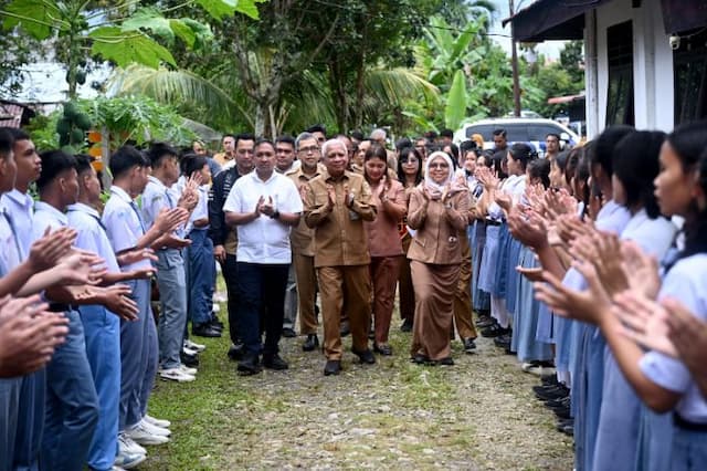wagub_sumut_surya_lanjutkan_program_berkantor_di_kepulauan_nias_selama_sepekan
