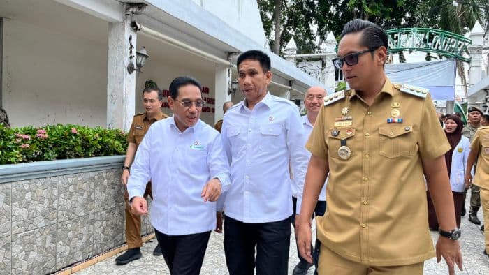 wamenkes_nilai_fasilitas_penanganan_tb_di_rsud_pirngadi_medan_sudah_memadai