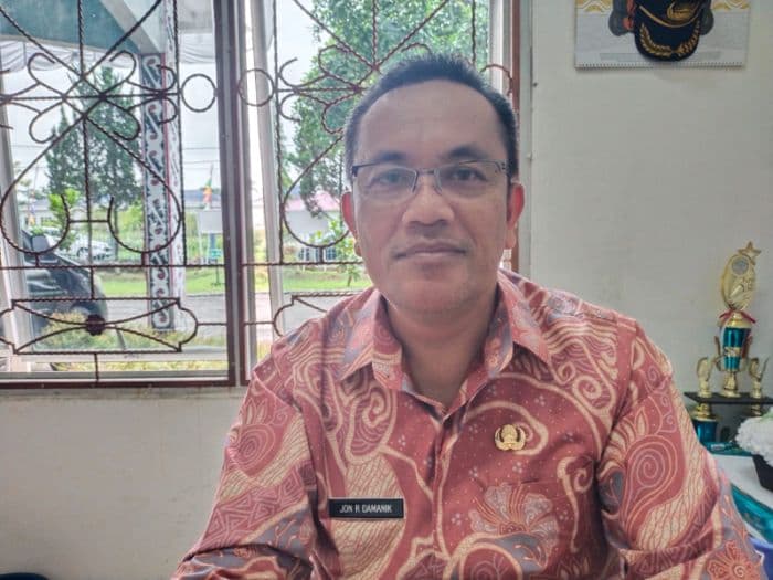 bupati_simalungun_tunjuk_elyanto_purba_jadi_plt_kepala_dinas_pmpn