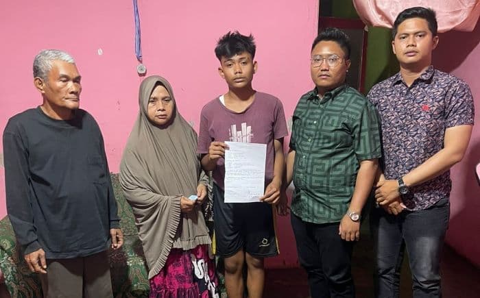 lomba_tarik_tambang_ricuh_fpmb_sebut_kepsek_sma_negeri_5_binjai_lalai