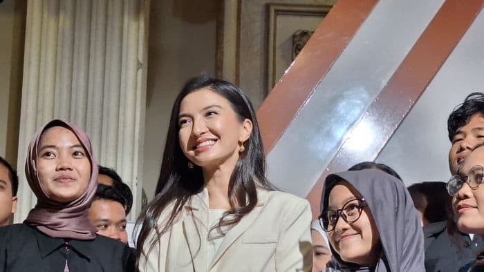 raline_shah_ungkap_tips_hemat_investasi_dan_anti_fomo_di_financial_festival_2025