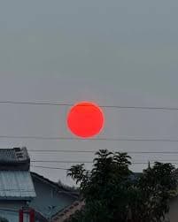 ada_matahari_merah_di_langit_palangka_raya