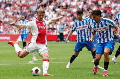 atalanta_ditahan_hapoel_tel_aviv_ajax_menang_telak_atas_sion_di_playoff_liga_conference