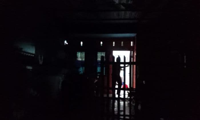 hujan_deras_disertai_angin_kencang_picu_pemadaman_listrik_massal_di_siantar