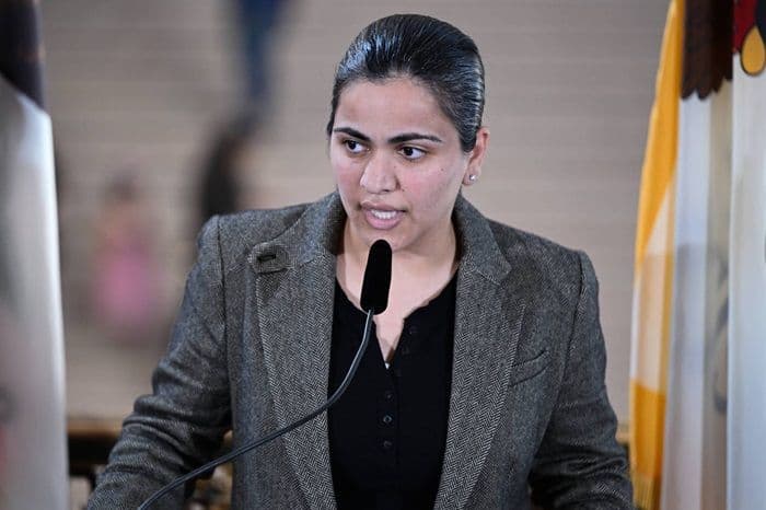 muslimah_pengkritik_israel_raih_kursi_dpr_as_pertama_terjadi_di_kongres_amerika_