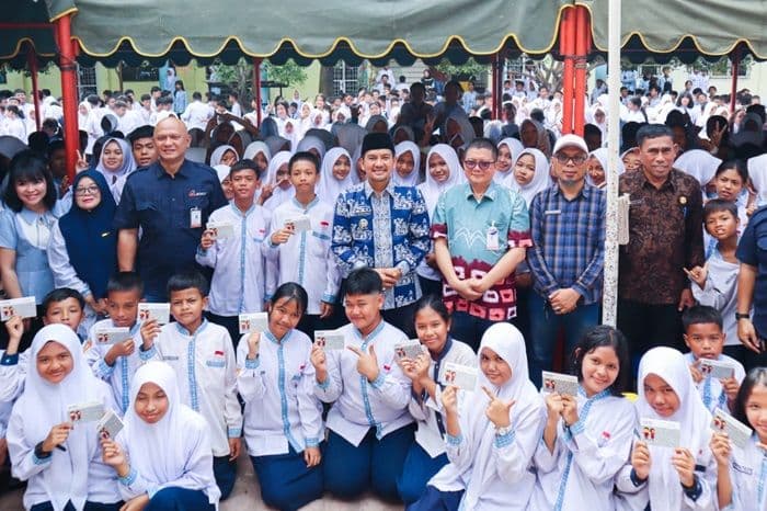 sisihkan_seribu_sehari_pesan_wali_kota_iman_di_hari_indonesia_menabung_