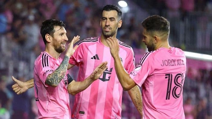 hasil_inter_miami_vs_dc_united_messi_cetak_brace_the_herons_menang_32_puncaki_top_skor_mls_2025