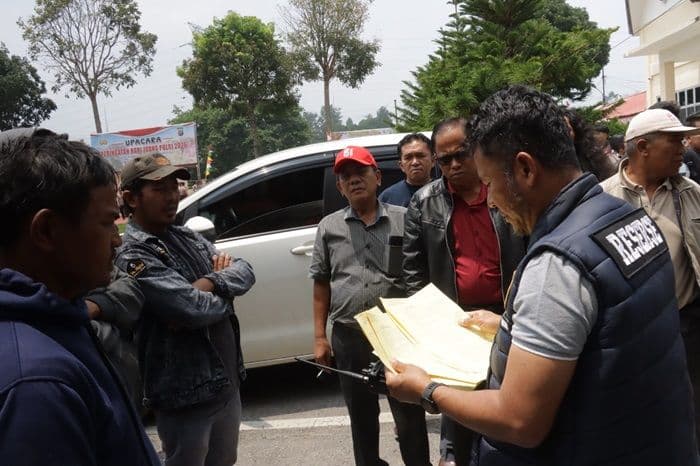 terbukti_serang_kubu_opung_patar_munthe_8_warga_desa_matiti_jadi_tersangka_