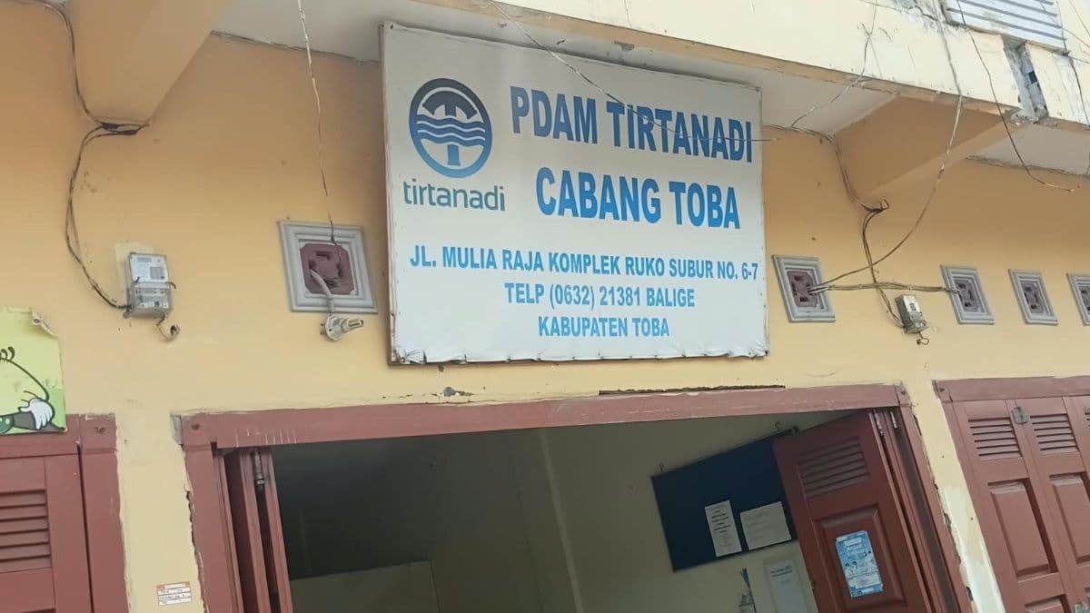 tekan_defisit_rp2_miliar_tirtanadi_toba_naikkan_tarif_air_mulai_november_2026