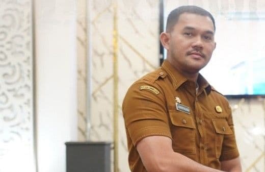 kejari_belawan_periksa_alexander_sinulingga_terkait_dugaan_korupsi_proyek_rusunawa