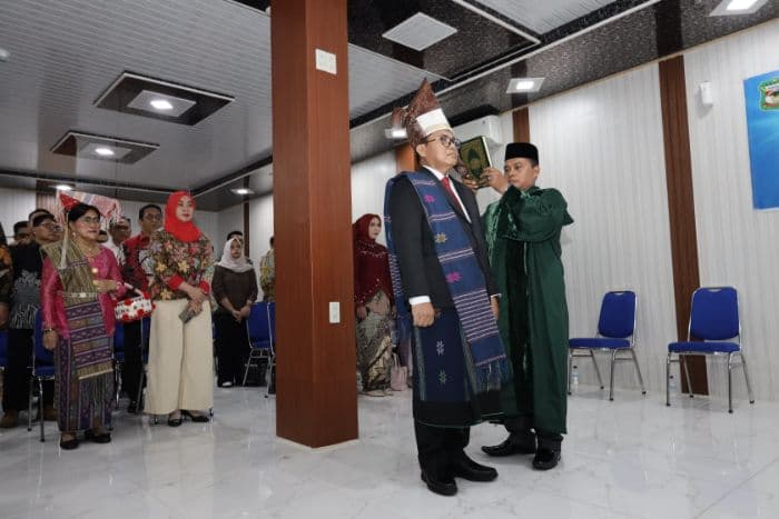 muliadi_akhirnya_dilantik_menjadi_dirum_perumda_tirta_uli_