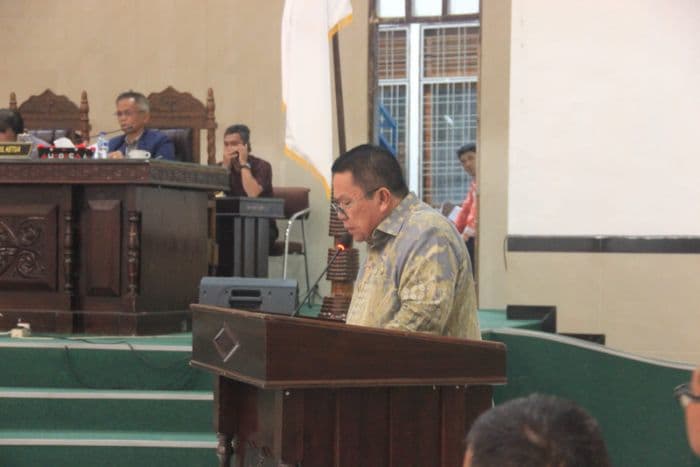 wali_kota_pematangsiantar_respons_isu_disharmoni_dalam_paripurna_pembahasan_apbd_2026
