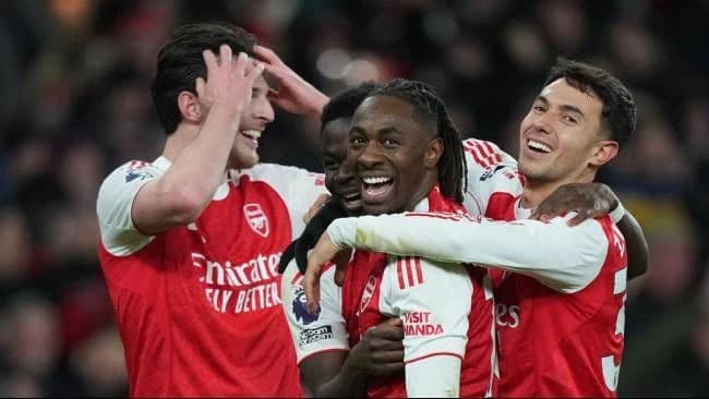 arsenal_kalahkan_everton_10_gol_penalti_gyokeres_antar_ke_puncak_klasemen_liga_inggris