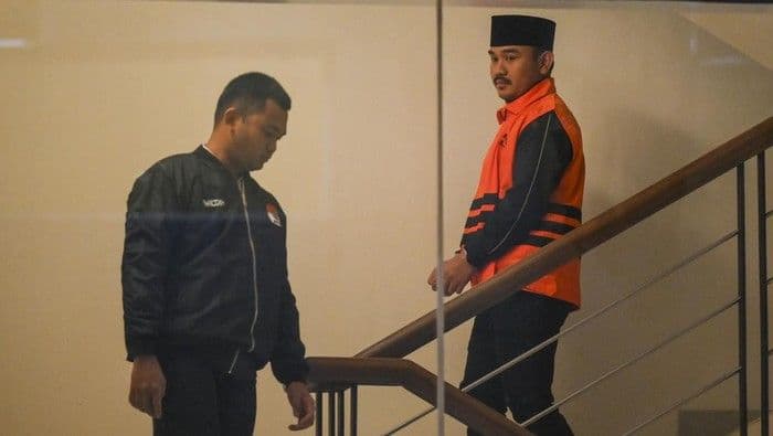bupati_bekasi_ade_kuswara_kunang_jadi_tersangka_kpk_pecahkan_rekor_bupati_termuda_terjerat_korupsi