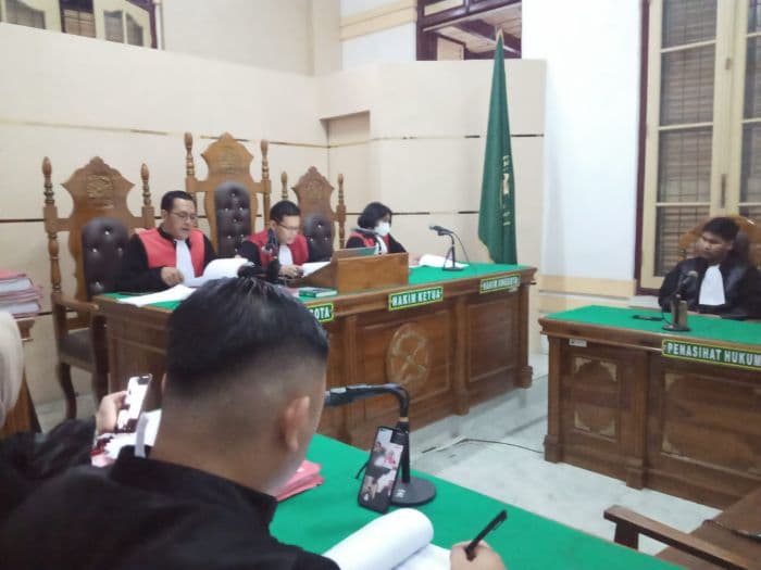 gelapkan_rp86_miliar_hakim_tolak_eksepsi_supervisor_bank_mega