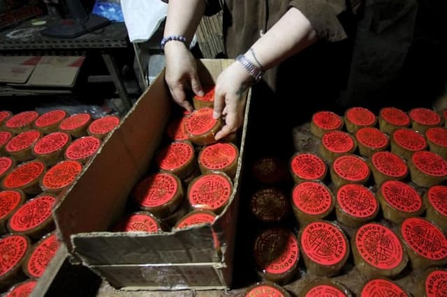 permintaan_meningkat_jelang_imlek_2576_simak_legenda_kue_keranjang