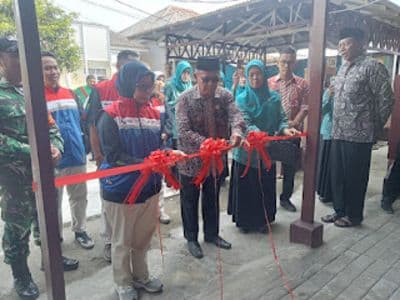 berantas_buta_aksara_bagi_lansia_gedung_sekolah_sehati_dan_pondok_mengaji_diresmikan