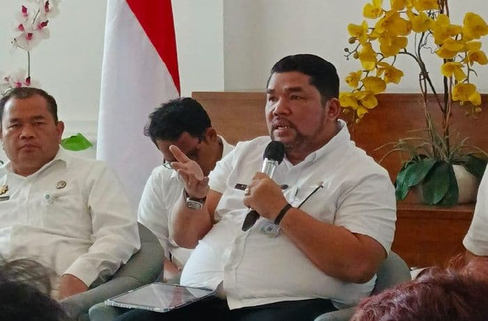 pemprov_sumut_benahi_puluhan_kilometer_jalan_provinsi_sepanjang_2025