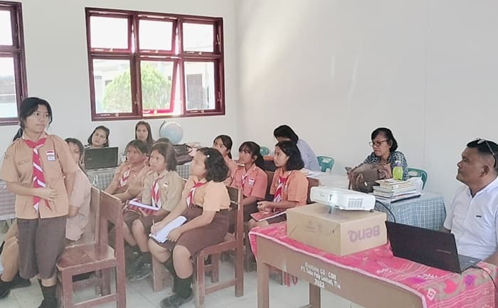 aksara_batak_keren_kini_ada_di_komputer_dan_hp_guru_ikuti_pelatihan