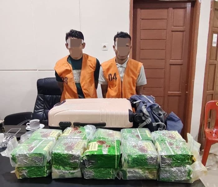 21_kg_sabu_tujuan_jakarta_disita_dari_dua_kurir_asal_aceh_dan_medan