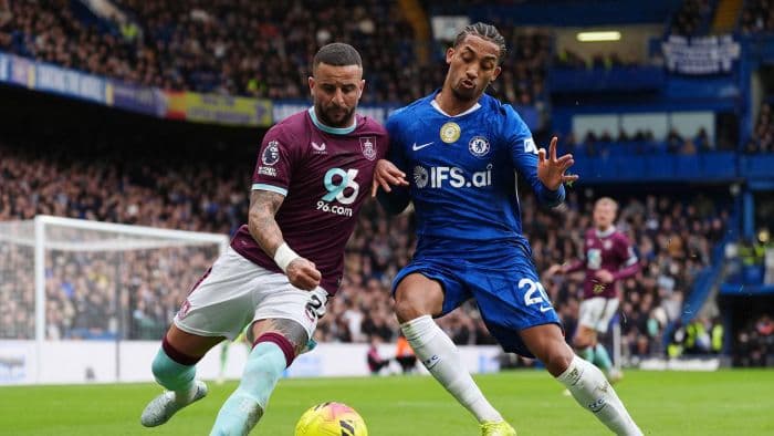 hasil_chelsea_vs_burnley_imbang_liam_rosenior_kecewa