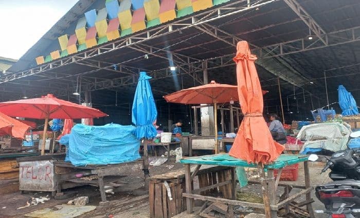 hari_kedua_lebaran_pasar_simpang_limun_medan_sepi_pedagang_banyak_tutup