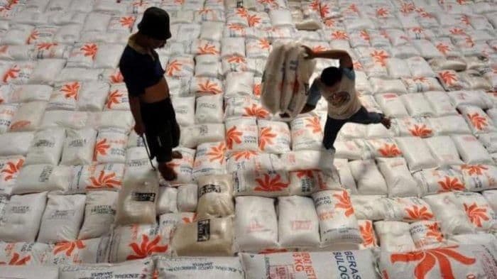 stok_gula_pasir_di_gudang_bulog_siantar_kosong_pasokan_dari_pusat_macet