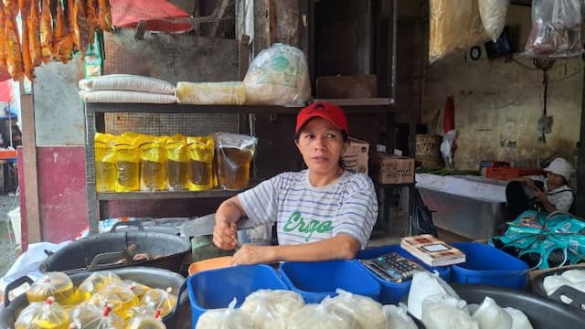 langkadijual_di_atas_het_pengamat_pemerintah_harus_evaluasi_skema_produksi_minyakita_