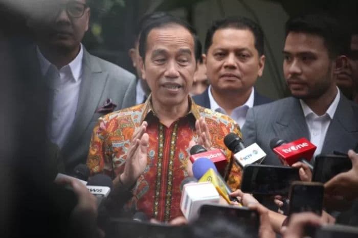 pengacara_jokowi_polemik_ijazah_tak_akan_selesai_meski_sudah_ditunjukkan_harus_dibuktikan_di_pengadilan