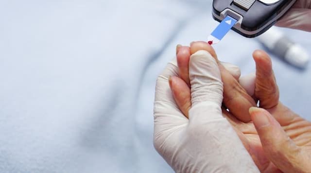 diabetes_melitus_tipe_2_diawali_munculnya_lemak_yang_berada_di_area_perut_