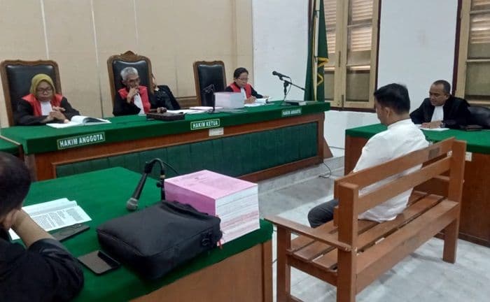 eks_kadisdik_langkat_bongkar_dugaan_ancaman_faisal_hasrimy_di_kasus_smartboard_rp499_miliar
