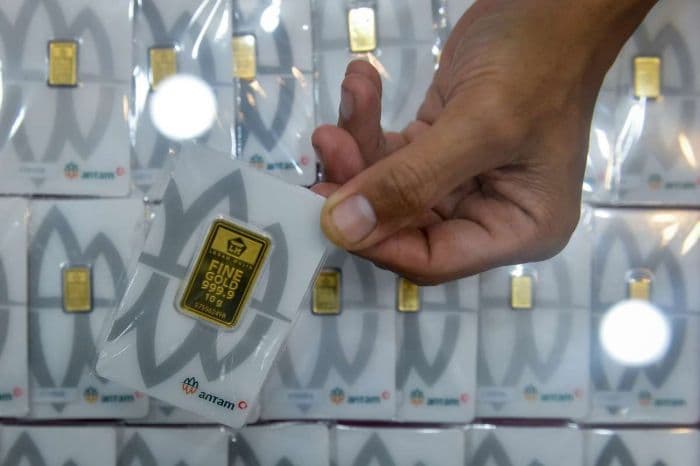 harga_emas_antam_turun_rp12000_per_gram