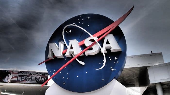 nasa_siapkan_spbu_luar_angkasa
