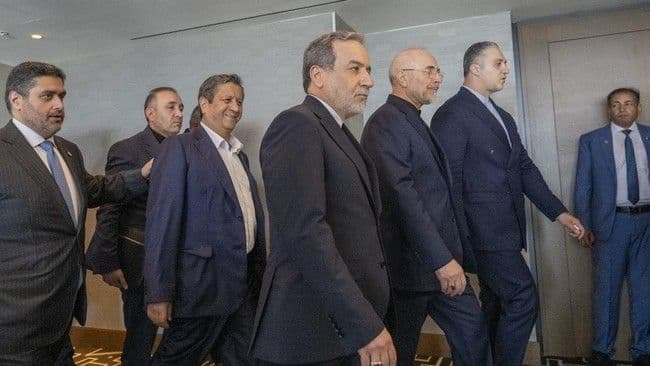 iran_dan_as_bahas_pencabutan_sanksi_minyak_dalam_perundingan_di_swiss