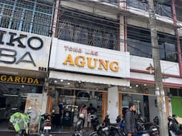 polisi_selidiki_pencurian_150_gram_emas_di_toko_agung_medan_pelaku_masih_diburu