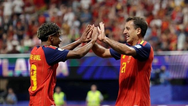 spanyol_unggul_telak_30_atas_arab_saudi_di_babak_pertama_oyarzabal_cetak_brace