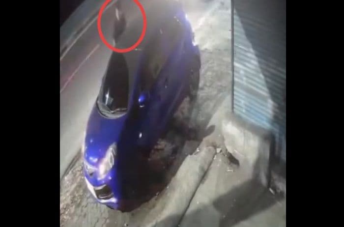 terekam_cctv_honda_brio_biru_raib_digondol_maling_di_medan_korban_lapor_ke_polrestabes
