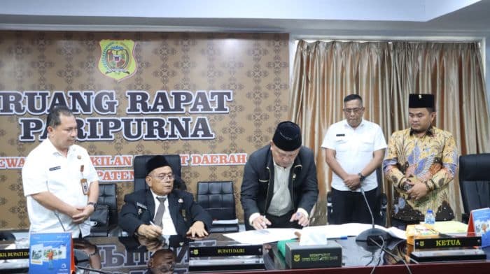 dprd_dan_bupati_dairi_sepakati_ranperda_pertanggungjawaban_apbd_2025_jadi_perda