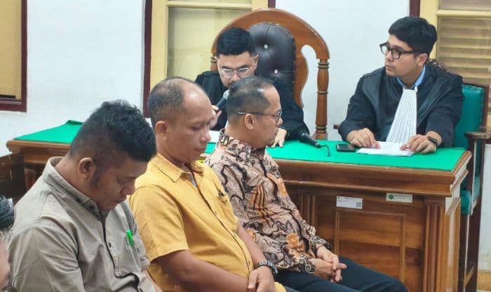 eks_kadis_lingkungan_hidup_tebing_tinggi_didakwa_korupsi_bbm_subsidi_rp863_juta