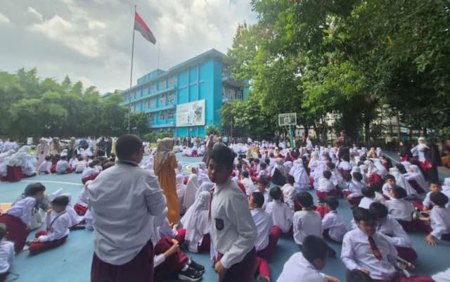 evakuasi_gempa_ypsa_medan_viral_ternyata_hasil_latihan_rutin_29_tahun_